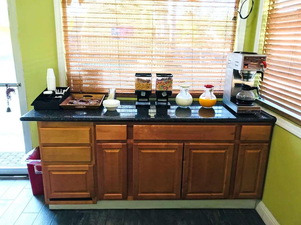 Americas Best Value Inn Visalia Fasiliteter bilde