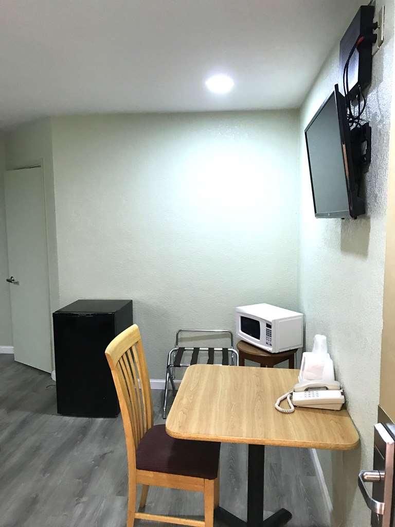Americas Best Value Inn Visalia Rom bilde