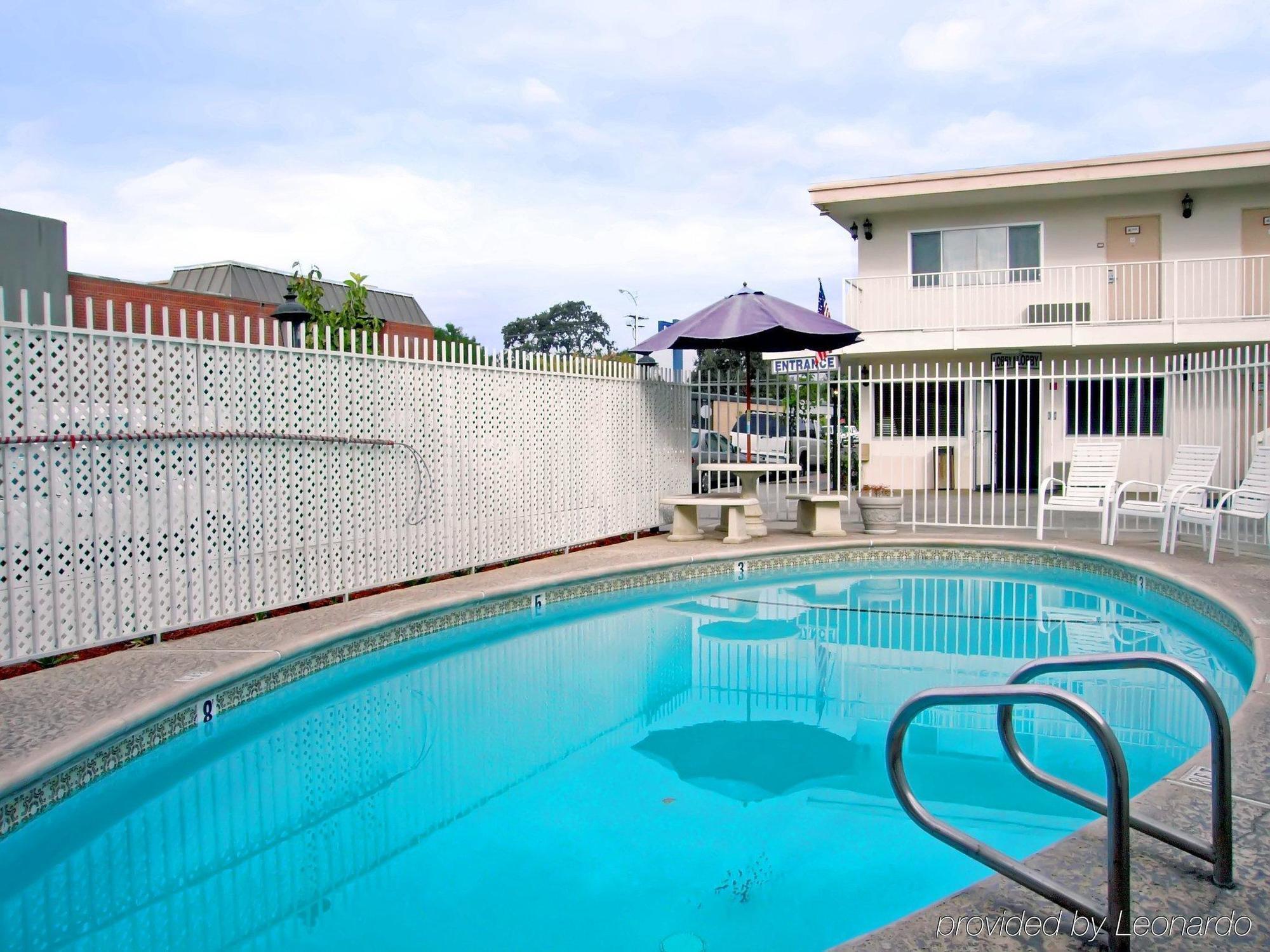 Americas Best Value Inn Visalia Fasiliteter bilde