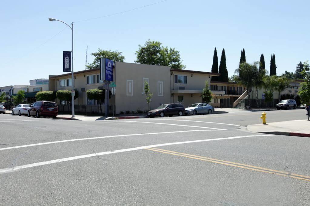Americas Best Value Inn Visalia Eksteriør bilde